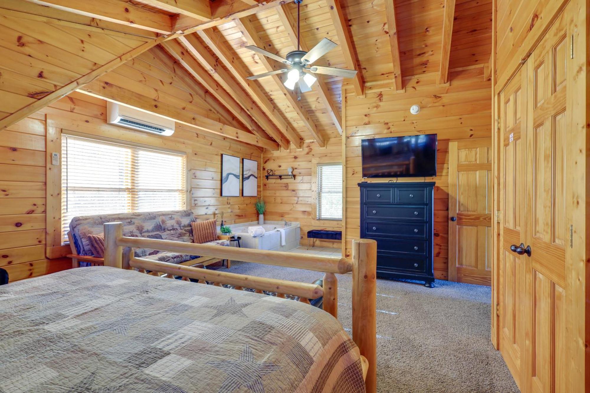 Pigeon Forge Cabin Rental With Decks And Hot Tub! Exterior photo